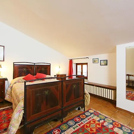 Locazione Turistica Valfabbrica Ferienhaus *