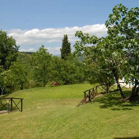 Locazione Turistica Valfabbrica Ferienhaus Giomici